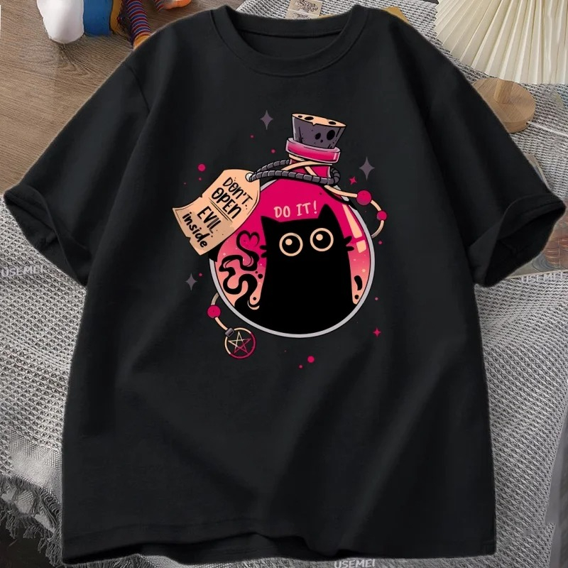 Fashion Street Cat - الشر القط الأسود في الزجاجة تي