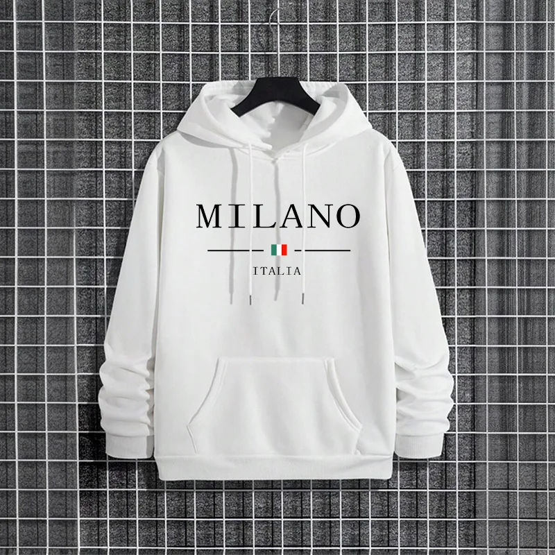 Street Fashion In Milan - إيطاليا ميلان موضة الرجال هوديس 2025