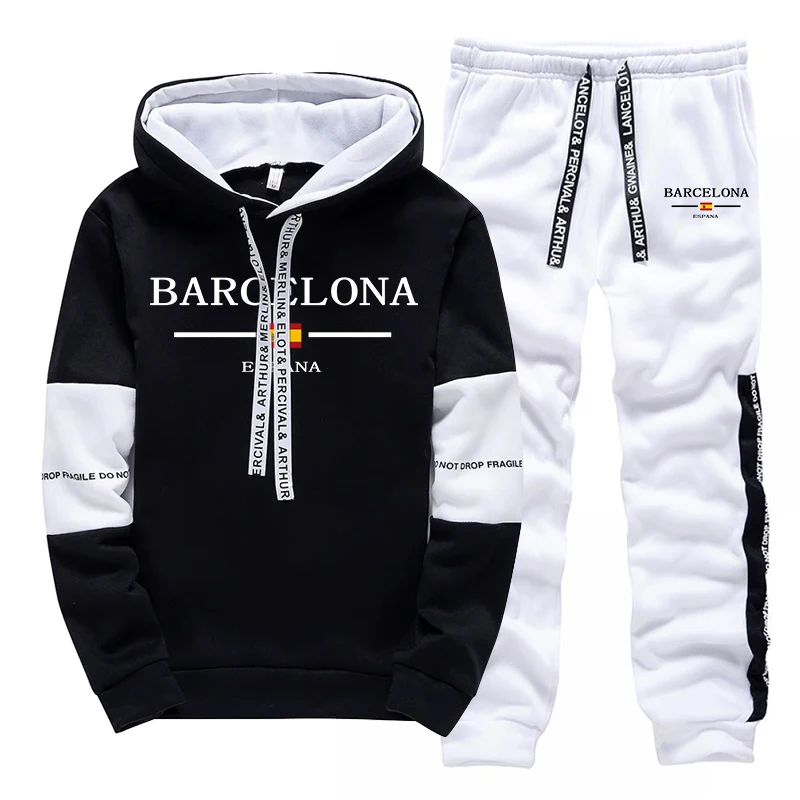 طقم رياضي رجالي من برشلونة للخ - مراجعة Street Fashion Barcelona وسعره