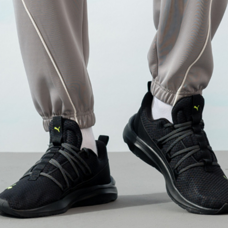 حذاء الجري للرجال من بوما 7/24 - مراجعة Puma Shoes Rs-X وسعره